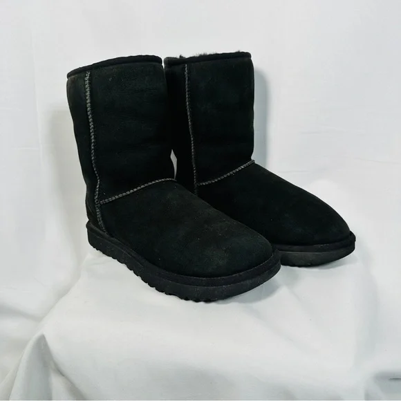 UGG Classic Short II Suede Shearling Boots Black Cozycore Size 8 - Picture 3 of 13